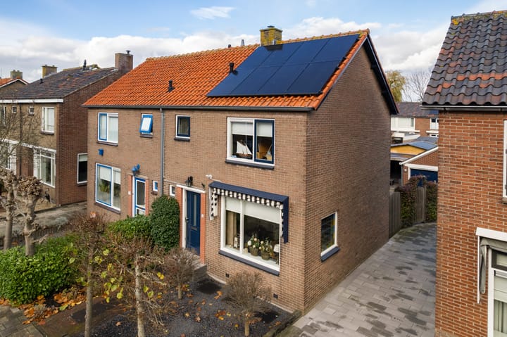 Graaf van Bloisstraat 15 in Benthuizen photo