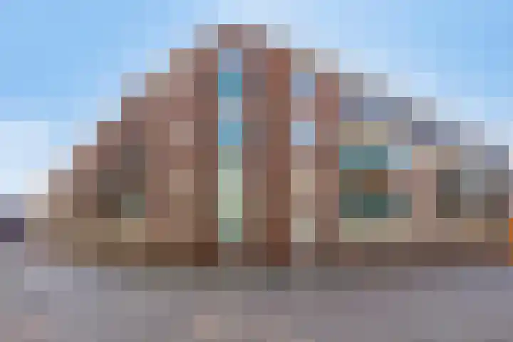 Graaf van Burenstraat 2 F 1 in Deventer