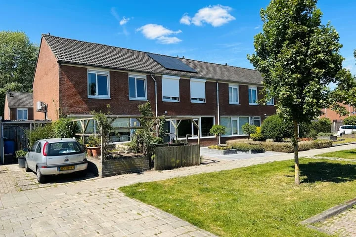 Graafschap Hornelaan 24 in Budel
