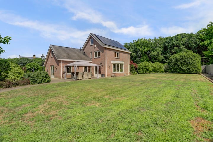 Grens 30a en Baarle-Nassau foto