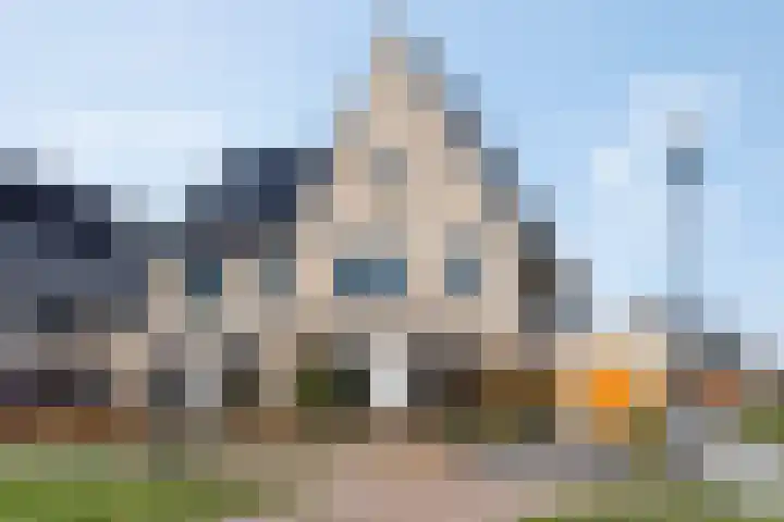 Griftdijk Noord 8 in Lent