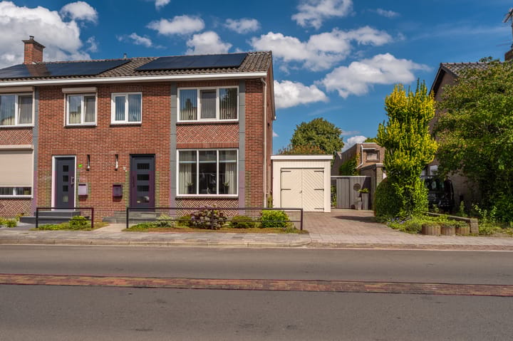 Grintweg 101 dans Winschoten photo