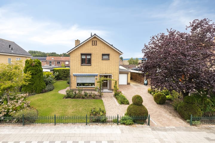 Grintweg 66 in Moerdijk Foto