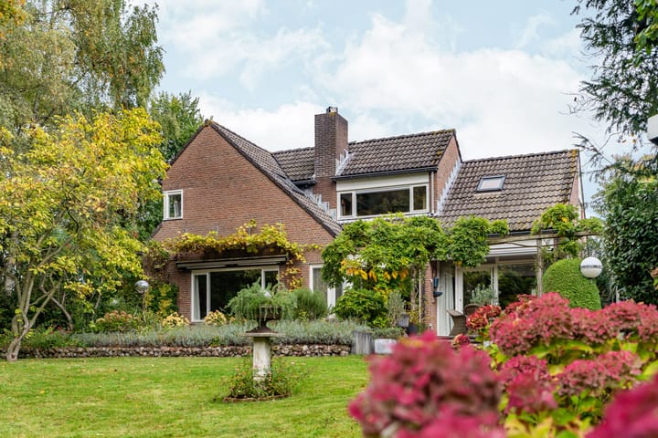 Groenhof 6 en Almere foto