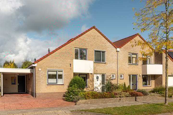 Groenhof 8 en Joure foto