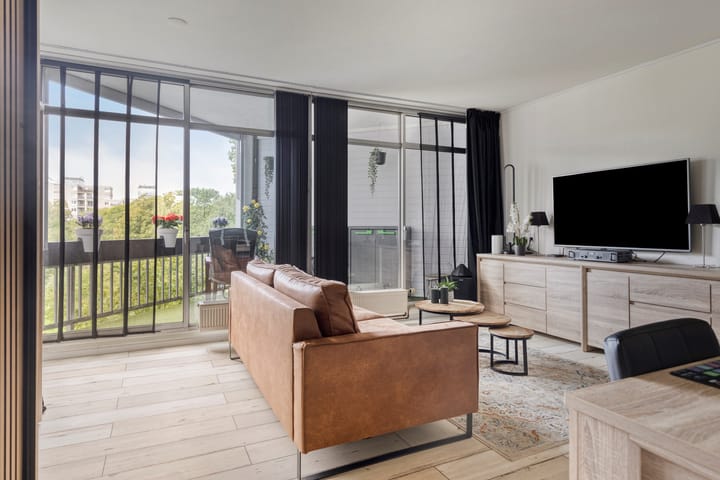 Groenhoven 526 in Amsterdam photo