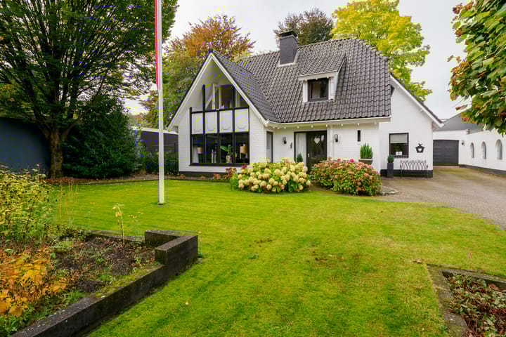 Gronausestraat 64 in Losser photo