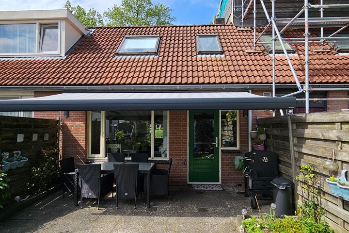 Grondzeilerplantsoen 78 in Almere photo