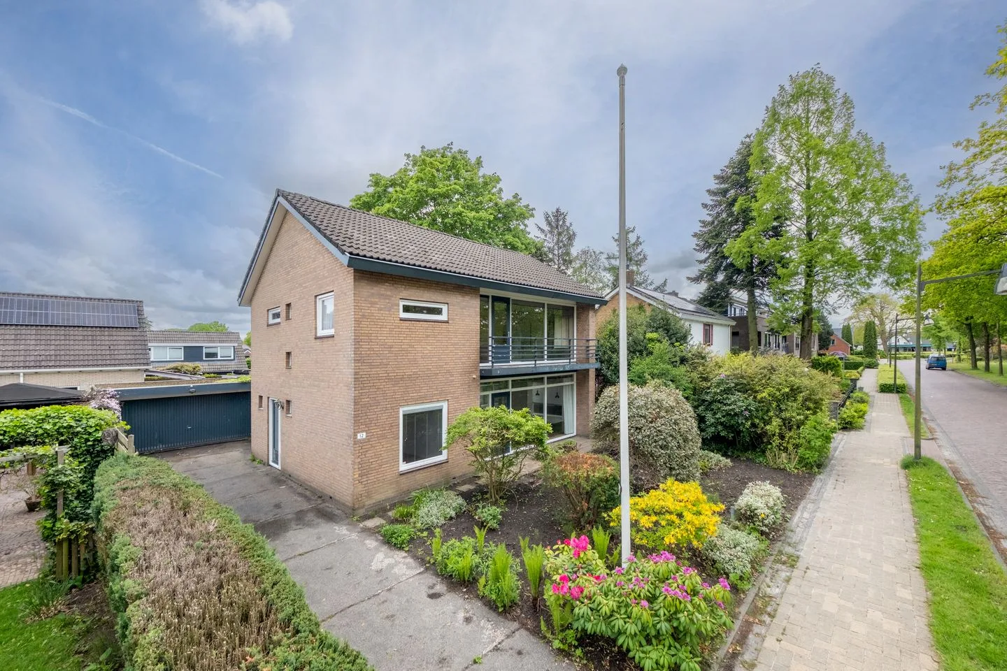 Groningerweg 12 in Peize