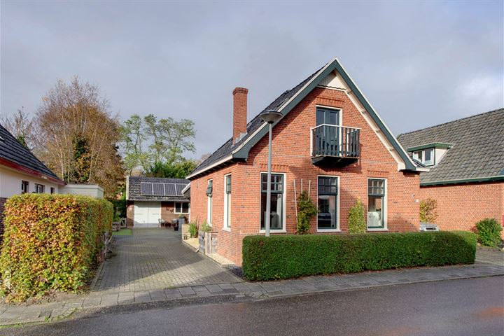 Photo of property Groot-Hofstraat 23, Warffum