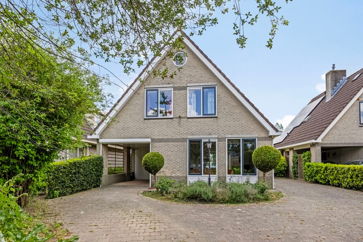 Groot-Zuideveld 35 in Dussen foto