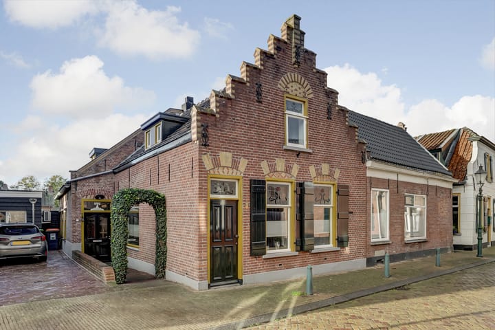 Grote Kerkstraat 77 in Raamsdonksveer Foto