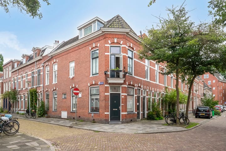 Grote Leliestraat 44 en Groningen foto