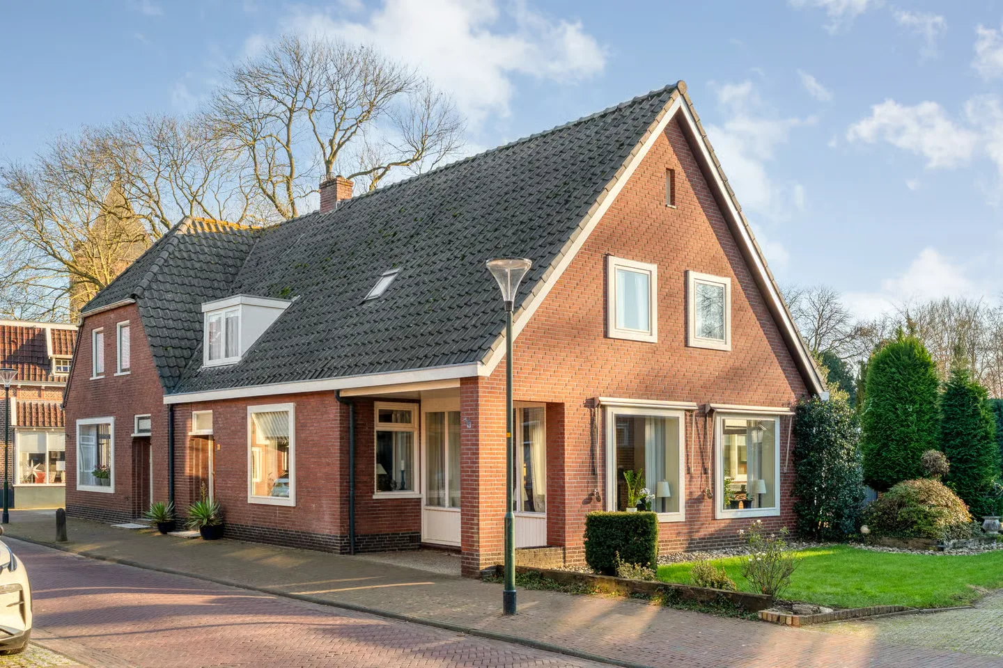 Grotestraat 11 in Den Ham