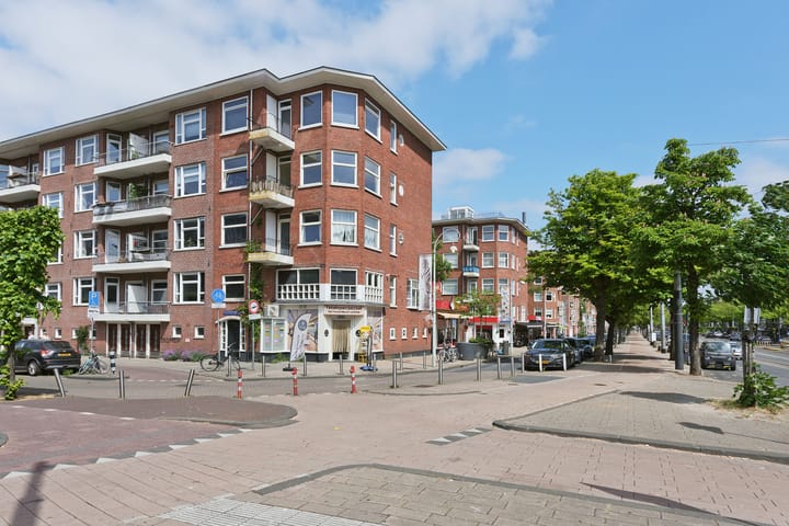 Gulden Winckelplantsoen 4-2 in Amsterdam Foto