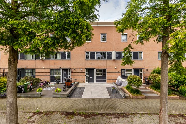 Gunterstein 12 en Nieuw-Vennep foto