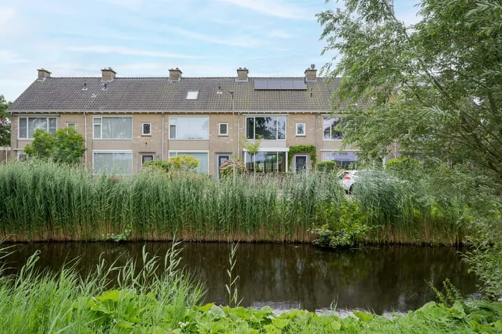 Gustav Mahlerlaan 24 in Voorschoten