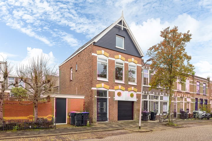 Gysbert Japicxstraat 35 dans Leeuwarden photo