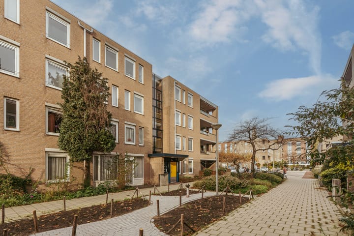 H.J.M. Walenkampstraat 45 in Amsterdam Foto