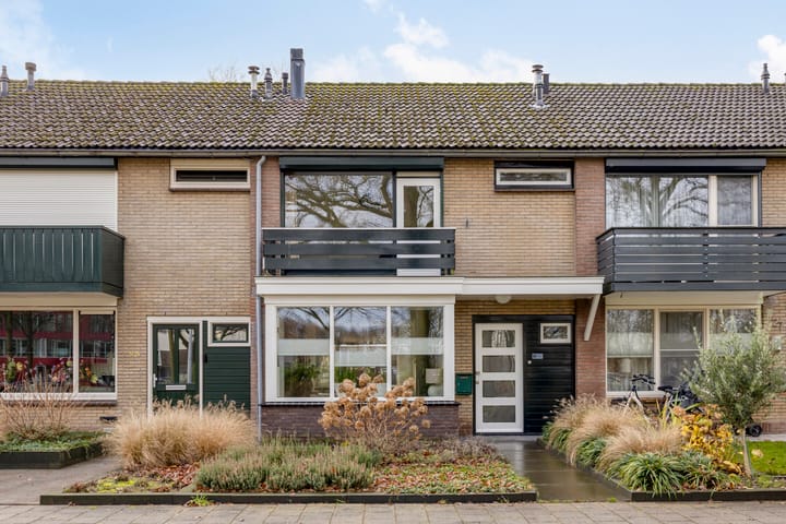 H.M. Corwinstraat 25 en Oldenzaal foto