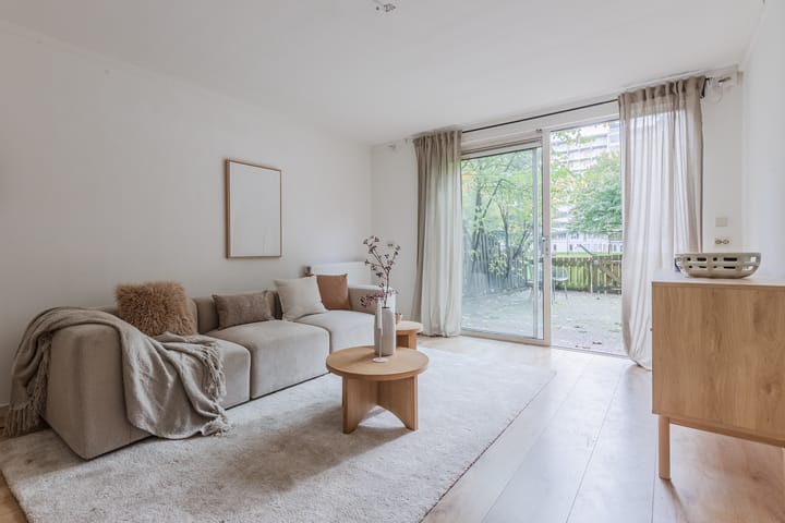 Haag en Veld 245A in Amsterdam photo