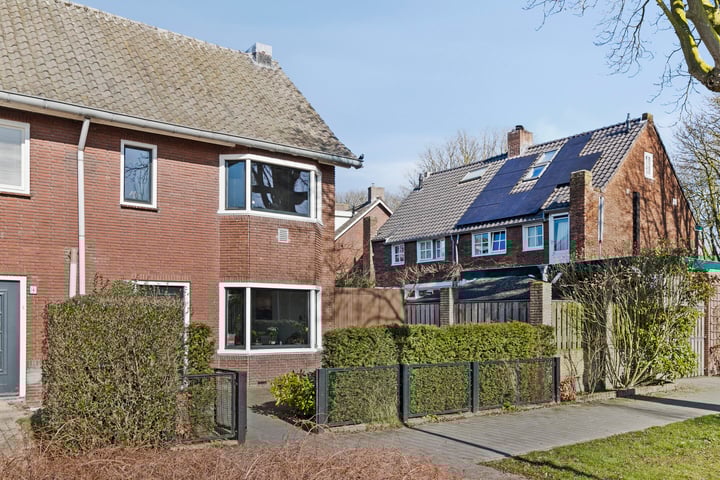 Haaglaan 2 in Helmond