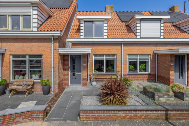 Haagsestraat 10 en Stellendam foto