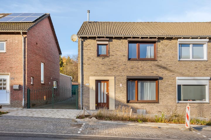 Photo of property Haanraderweg 239, Kerkrade