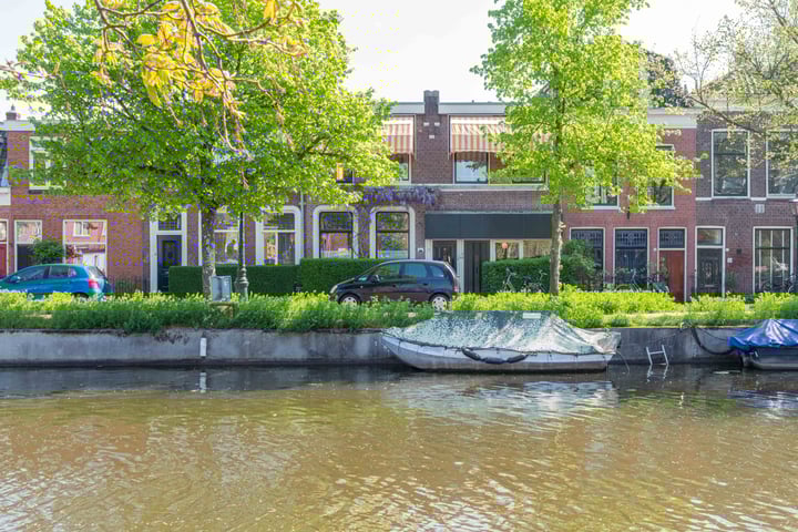 Haarlemmerweg 26 en Leiden foto