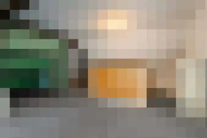 Hal 29 Esch thumbnail 74