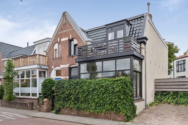 Haltestraat 64 en Zandvoort foto