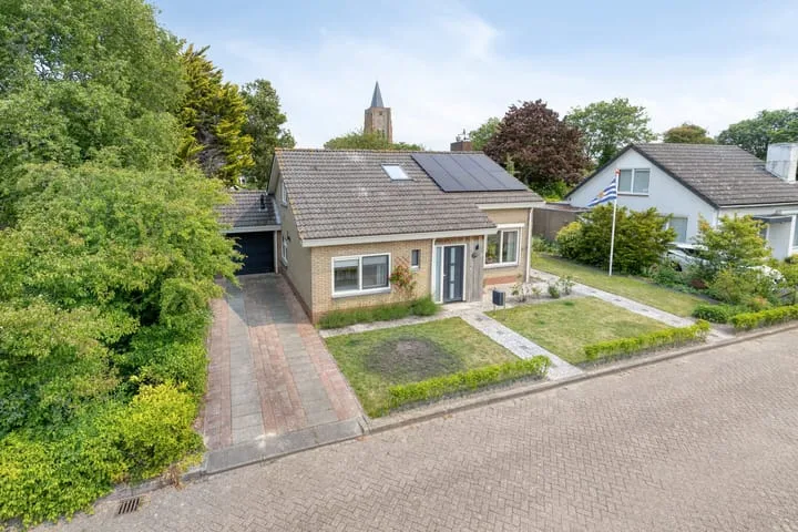 Halve Maanstraat 4 in Oostkapelle