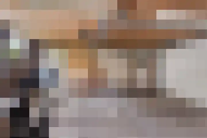 Halvenne 24 Leende thumbnail 23