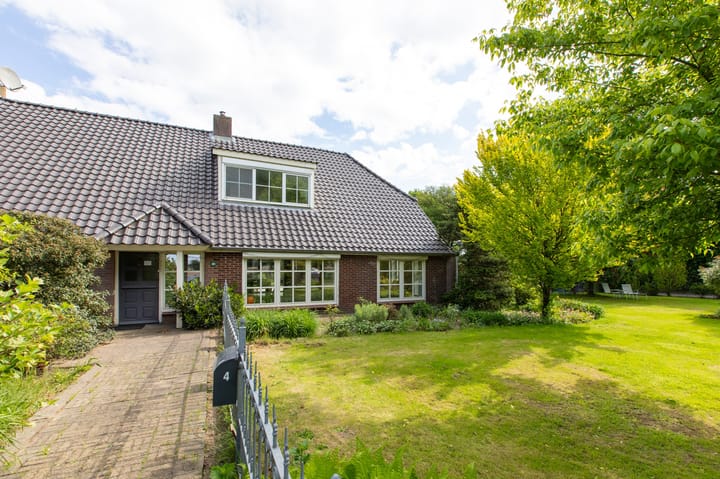 Hamelbergstraat 4 en Overasselt foto