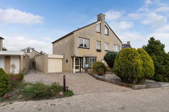 Hanebalken 45 in Drachten foto