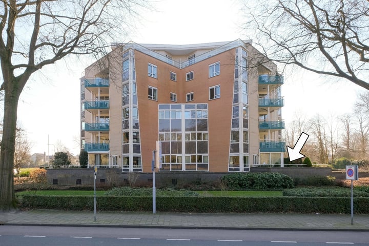 Hanzelaan 76 in Almelo foto