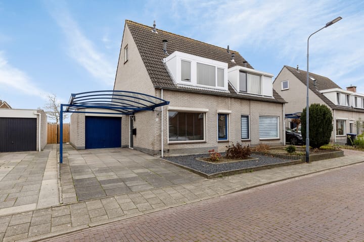 Haringvlietstraat 17 in Lewedorp photo