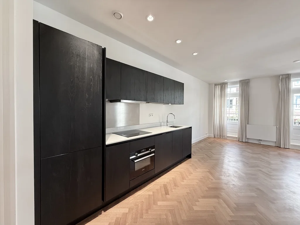 Team photo of hausing