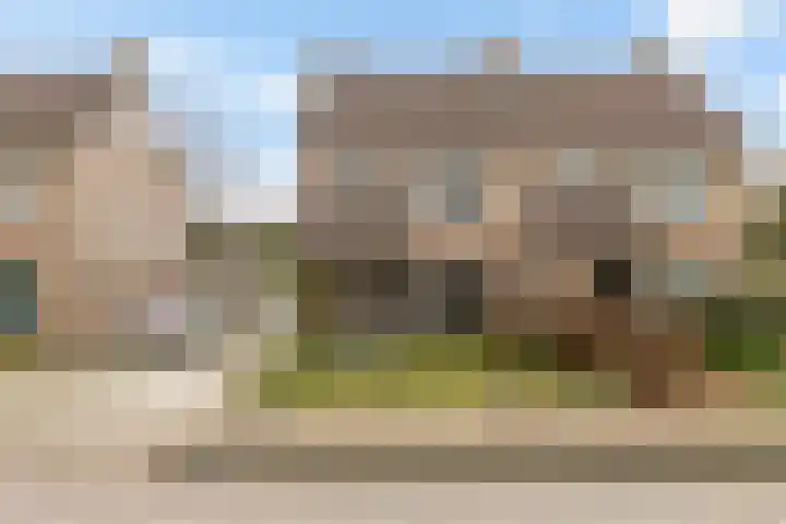 Havezathenlaan 20 in Roden
