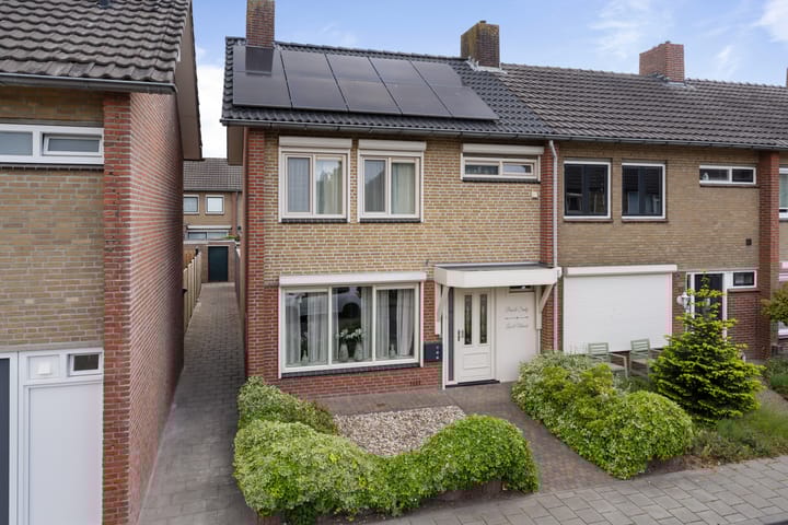 Hazebroekstraat 14 in Etten-Leur Foto