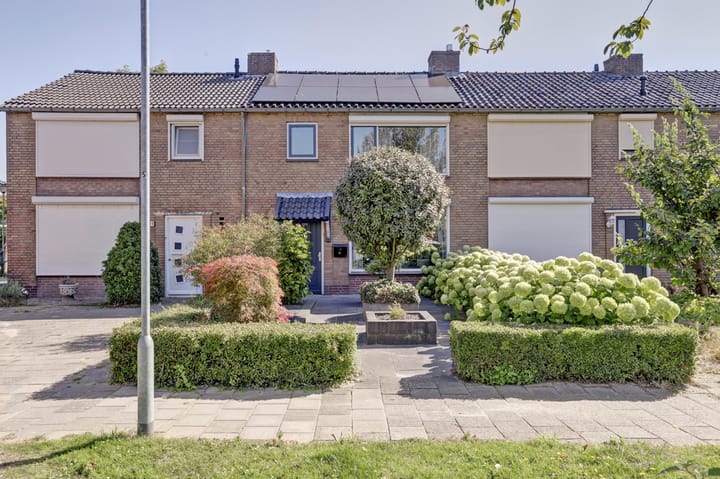 Hazebrouckstraat 17 in Fijnaart foto