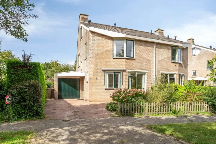 Hazeleger 62 Zeewolde
