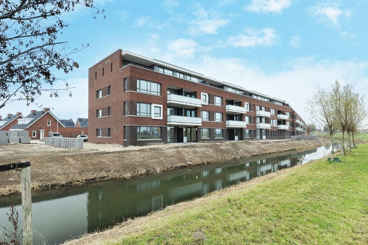 Hedwigepolder 78 in Barendrecht photo