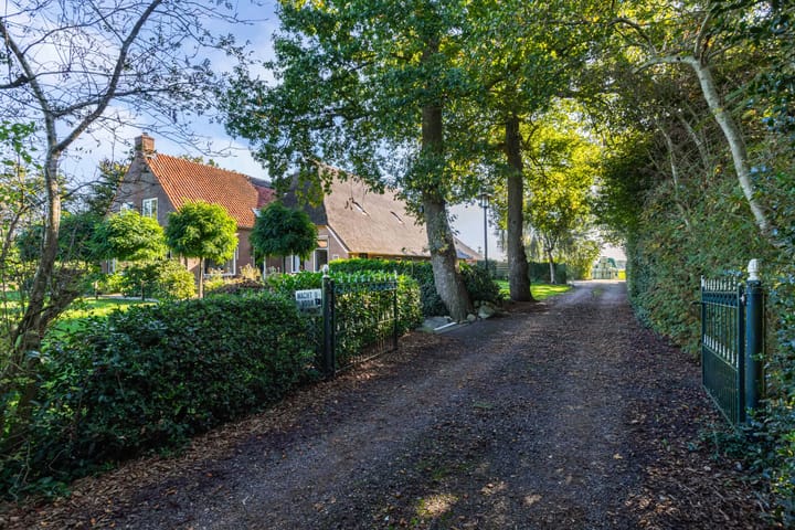 Heerenveenseweg 210 in Nijeholtwolde photo