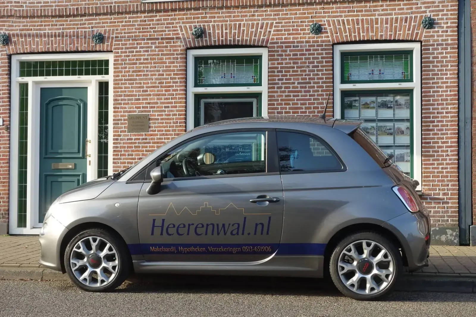 Team photo of Heerenwal makelaars