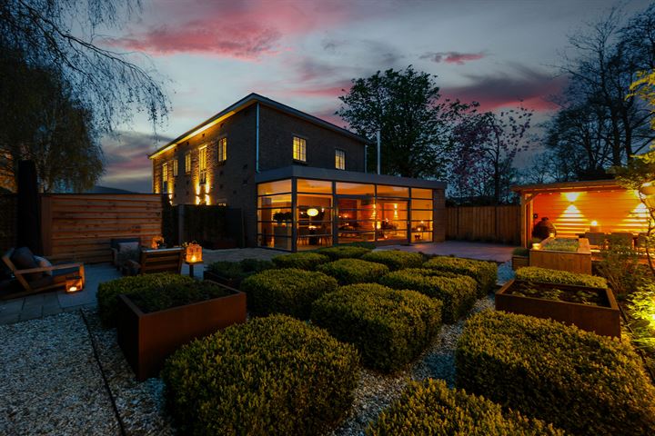 Heereweg 450A en Lisse foto