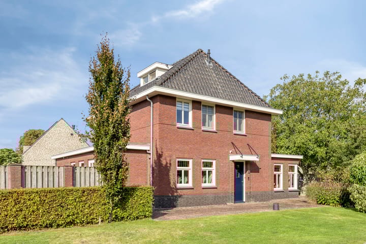 Heescheweg 11 in Nistelrode foto