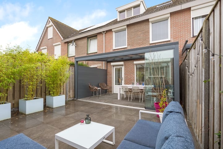 Heksenwiellaan 233 in Breda Foto