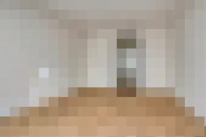 Helen Suzmanhof 14 Rotterdam thumbnail 15