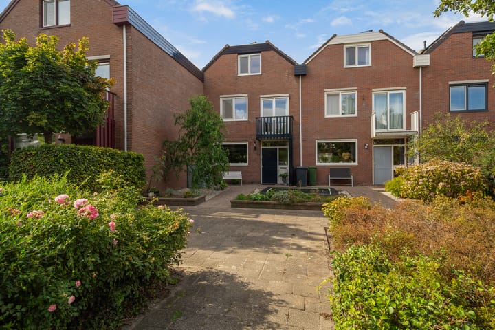 Heliotroop 98 in 's-Gravenzande photo